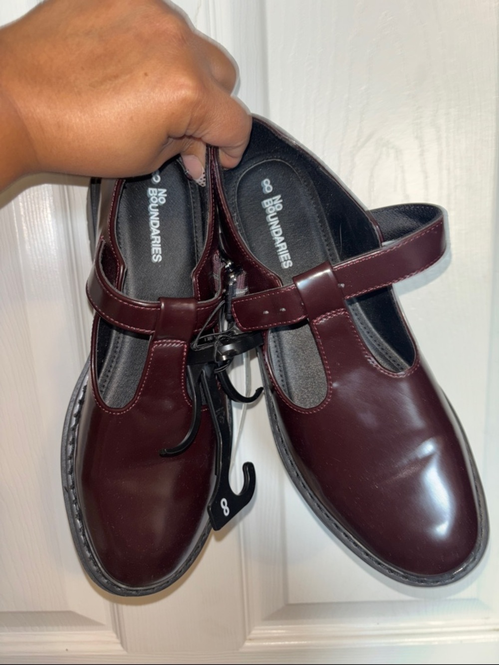 No Boundaries Girls' Mary Jane Shoes - Burgundy